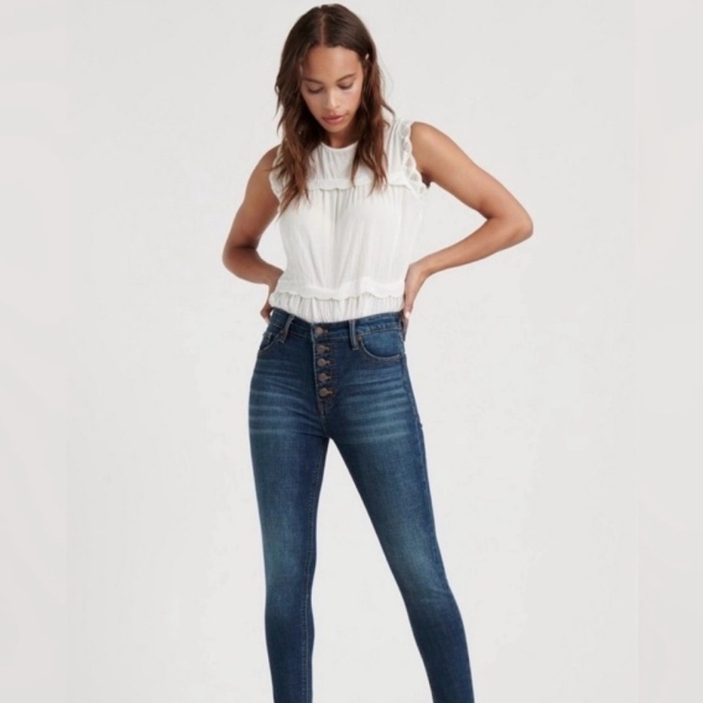Lucky Brand High Rise Dark Blue Jeans